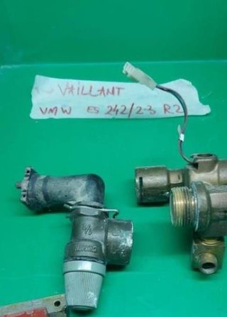 REPUESTOS DE CALDERA VAILLANT 242/2-3 R2