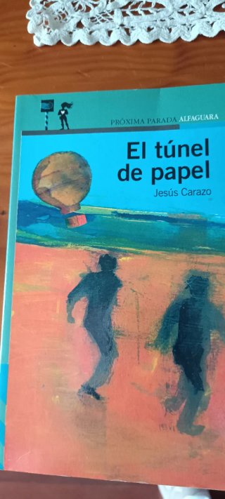 " El túnel de papel" libro juvenil