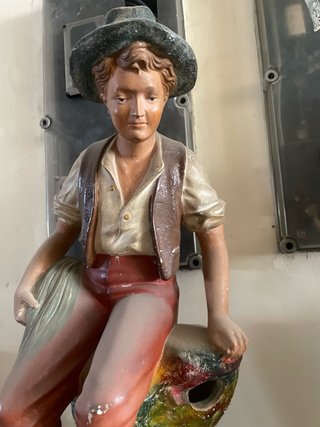 Figuras de porcelana estilo modernista