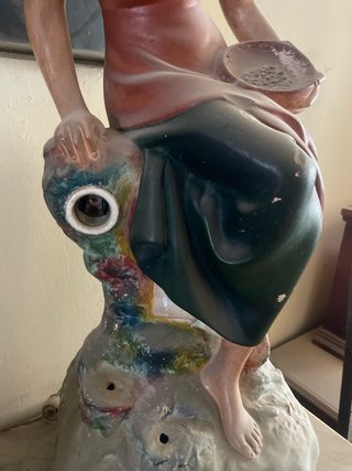 Figuras de porcelana estilo modernista