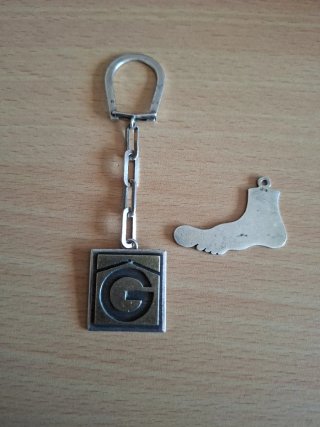 Llavero Plata y Pie Plata