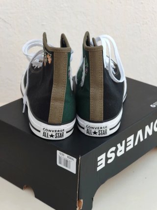 Converse Chuck Taylor all star personalizzate con ricami