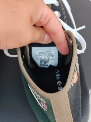 Converse Chuck Taylor all star personalizzate con ricami
