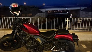 Honda Rebel 500 (CMX500) Cruiser Roja