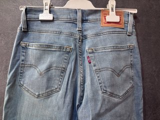 Pantalón Levi's High Rise Straight Talla 27/32