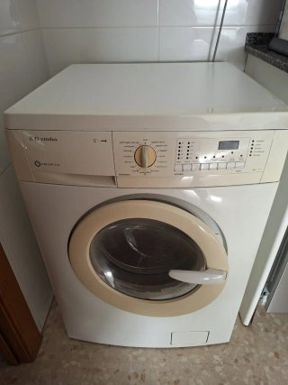 Lavadora Electrolux TimeLine 6Kg EWF 1045