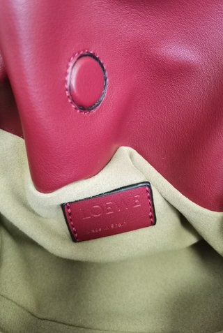 Bolso Loewe bandolera piel rojo