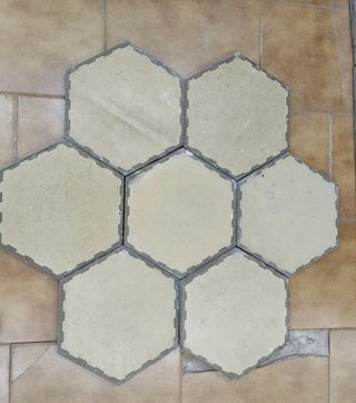 Baldosa Mosaico Hidráulico, incrustada, y barro