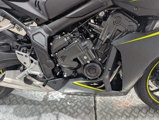 Honda CBR 650 R A2
