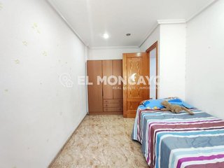 Casa adosada en venta en Catral