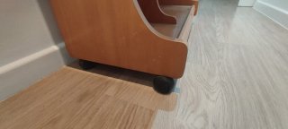 Mueble auxiliar madera 15€