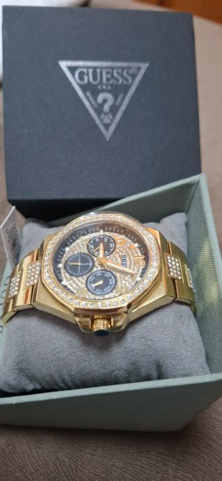 Reloj Guess Dorado con Cristales