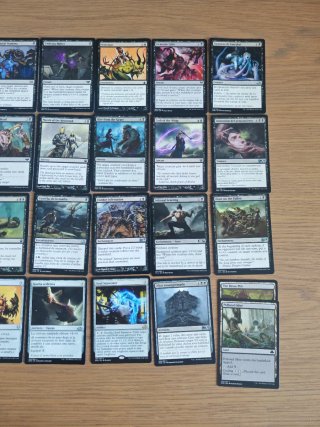Mazo Commander Negro MTG sin tierras basicas