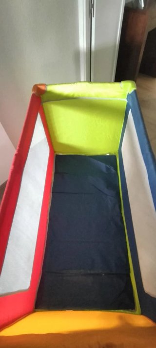 Cuna de viaje plegable