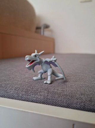 Aerodactyl Tomy - Figura Pokémon