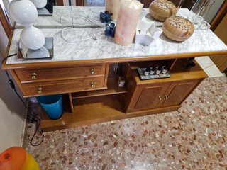 Recibidor antiguo madera y cristal