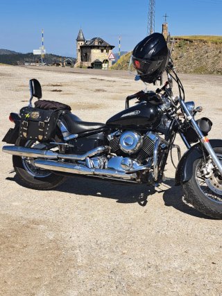 Yamaha DragStar 650 Custom Negra