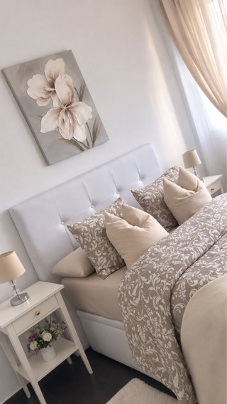 Cama elegante con canapé y cabecero (135)