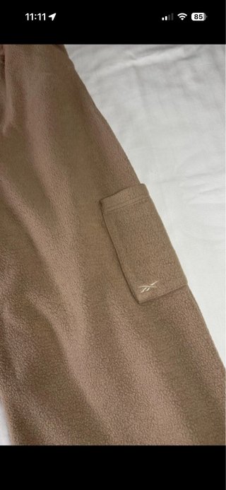 Pantalón ancho Reebok beige