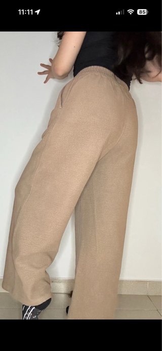 Pantalón ancho Reebok beige