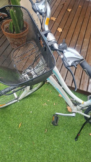Bicicleta Paseo Mujer Giant Blanca