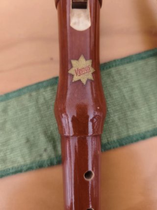 Flauta dulce madera marrón