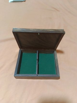 Caja de madera para cartas