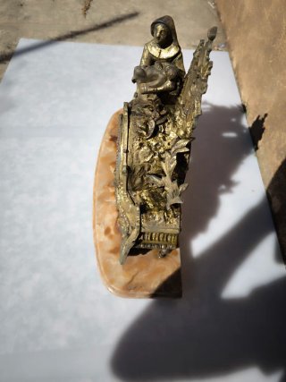 Reloj de sobremesa antiguo bronce