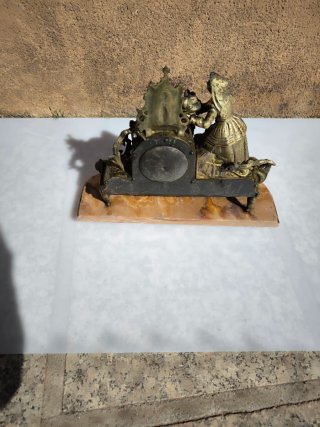 Reloj de sobremesa antiguo bronce