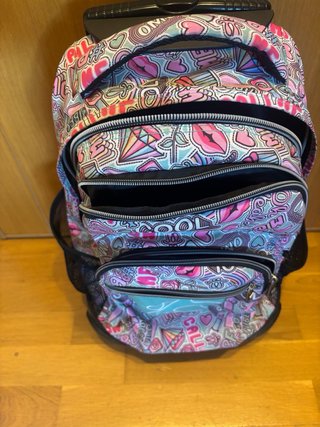 Mochila Totto con ruedas y estampado