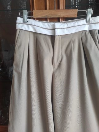 Pantalones anchos mujer beige