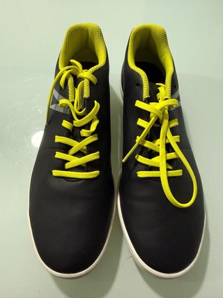 Zapatillas Kipsta Fútbol Sala Unisex Negro/Amarill