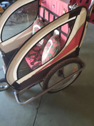 Carro para niños con capota