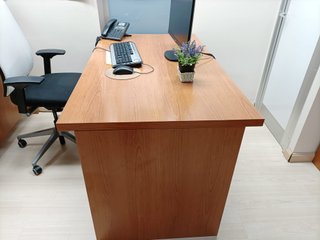 Mesa de oficina + Silla director (regalo)