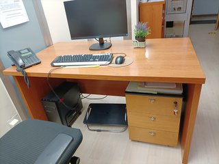 Mesa de oficina + Silla director (regalo)