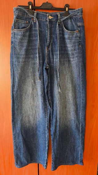 Pantalón vaquero Zara ancho