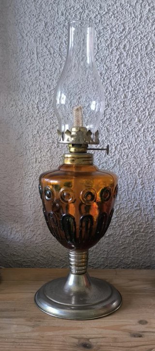 Lámpara de aceite vintage ámbar