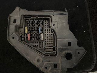 Caja Fusibles SEAT Toledo II 8L0858387A