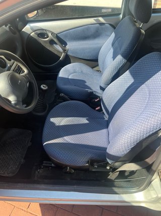 Ford Ka 2004
