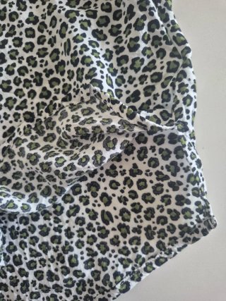 Blusa sin mangas EASY WEAR estampado leopardo