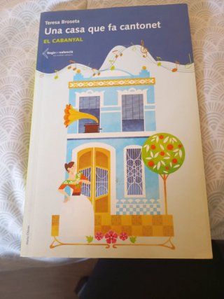 Una Casa que fa cantonet El Cabanyal