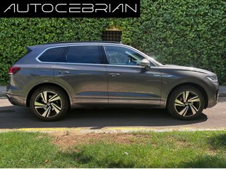 Volkswagen Touareg R-Line 3.0 V6 TDI 170kW Tip 4M