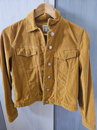 Cazadora pana Lefties color mostaza