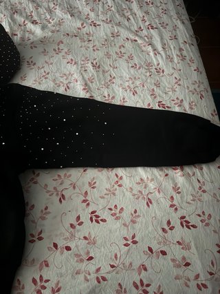 Felpa nera con brillantini