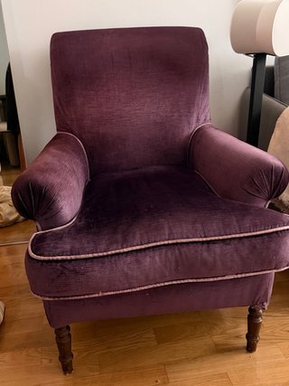 Butaca Orejera Vintage Terciopelo Morado
