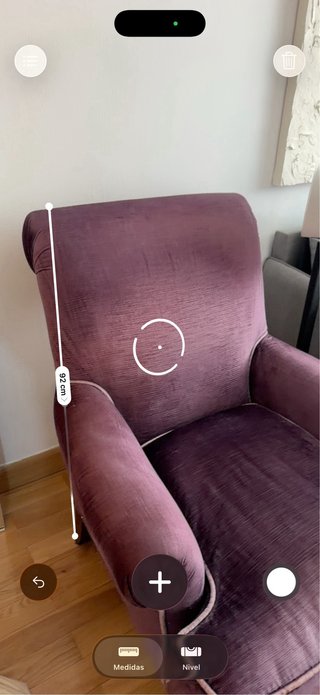 Butaca Orejera Vintage Terciopelo Morado
