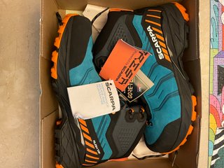 Botas Trekking Scarpa Rush GTX Talla 42 Nuevas