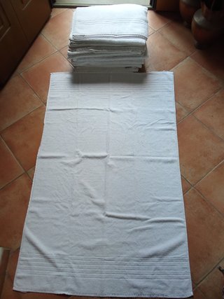Set maxi asciugamani bianchi in cotone