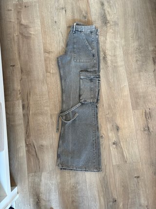 Pantalón cargo vaquero gris