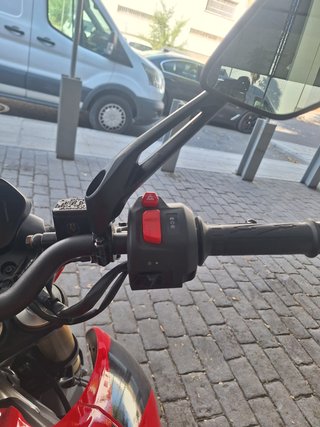 Bajaj Pulsar NS400z Roja